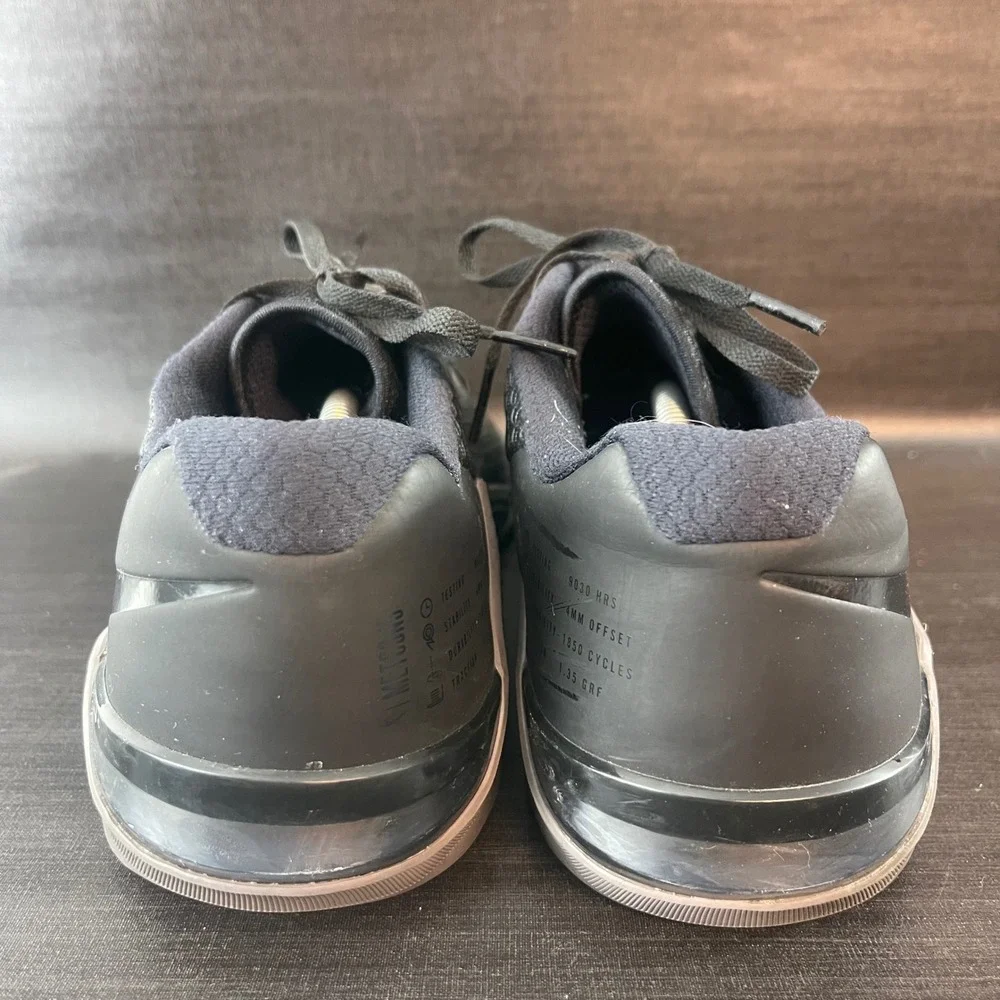 Nike mens size